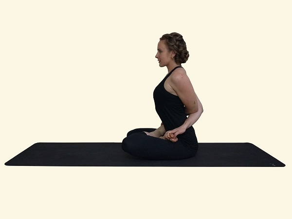Padmasana: 3 Secrets To A Pain-Free Lotus Pose - YouTube