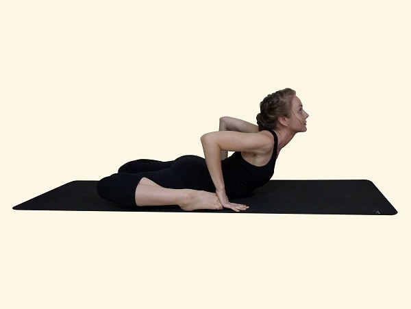 How to do frog pose in yoga correctly?