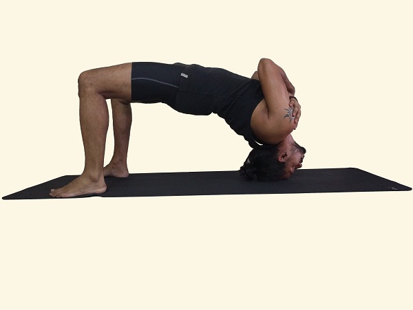 Yoga poses : r/Oilpastel