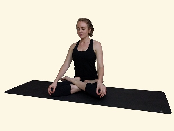 Lotus Position or Lotus Pose (Padmasana) | The Art of Living