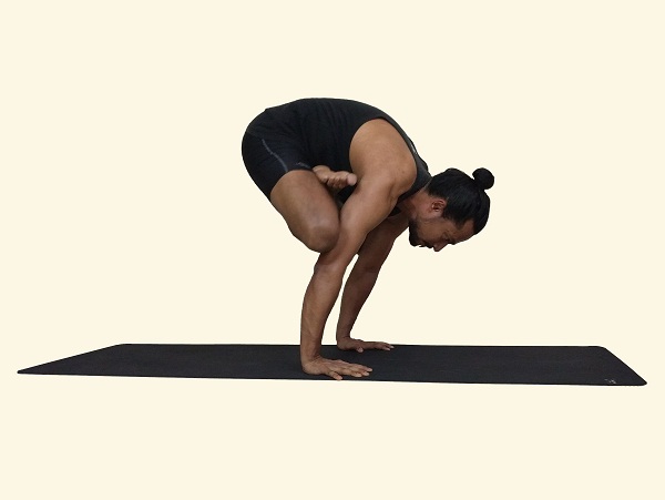 Urdhva-Kukkutasana-upward-rooster-posture